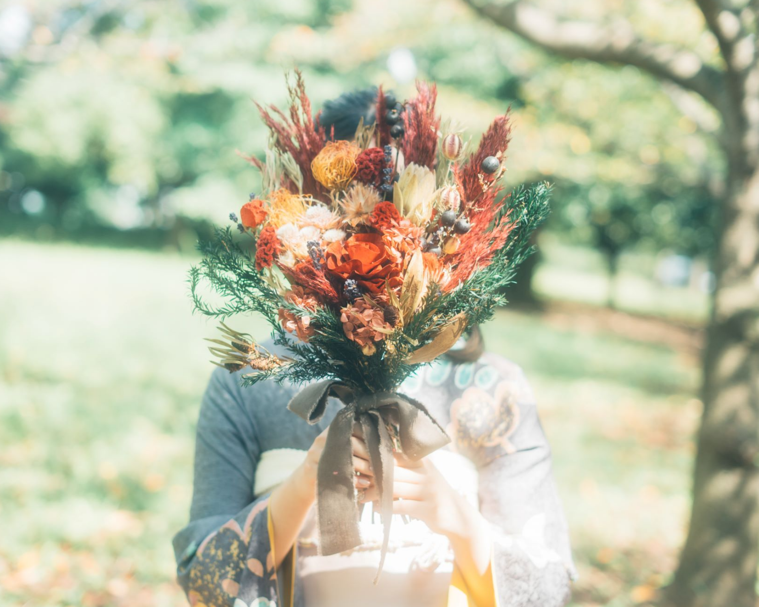 ドライフラワーの花束をもらったらどうする？おすすめの飾り方特集