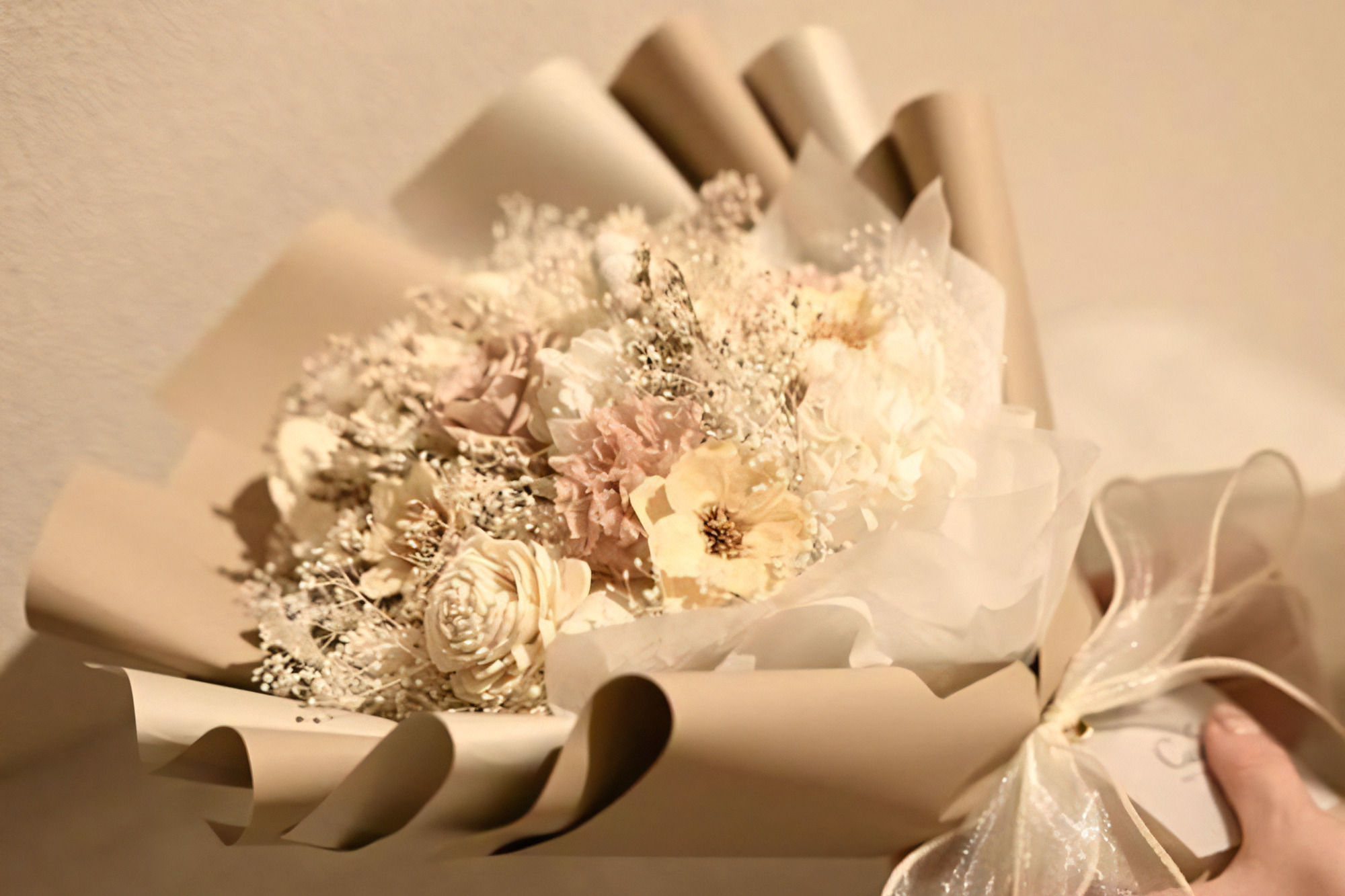 【母の日'25】枯れないカーネーションと薔薇の花束Mサイズ